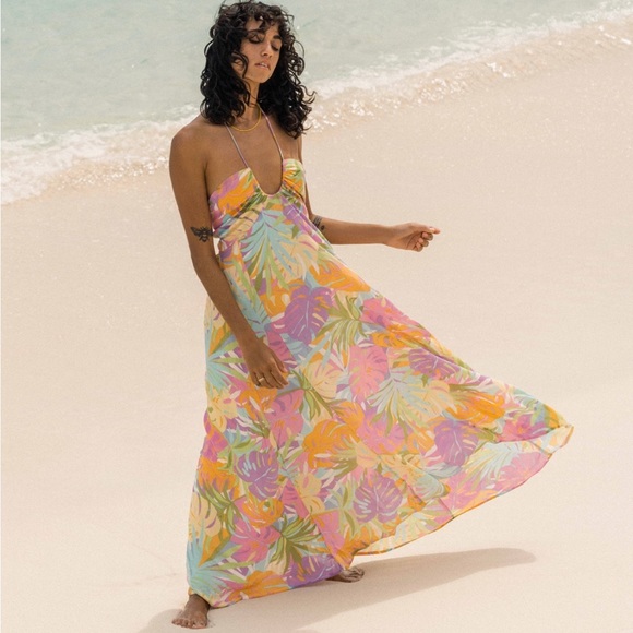 Billabong Maxi Halter Dress - Picture 3 of 11